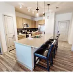 Two Bedroom Midtown Aparment With Rooftop Pool - Mt05