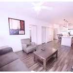 Two Bedroom Midtown Apartment With Rooftop Pool -Mt07