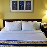Hotel Springhill Metrocenter 3*