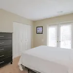 Vanderbilt Exclusives By Yourent