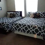 Signature Suites At Elliston23