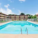 Hotel Super 8 Downtown Airport