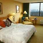 Millennium Maxwell House 3*