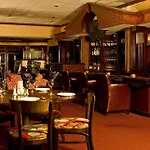 Doubletree By Hilton Airport Hotel