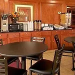 Super 8 Downtown Airport Hotel Nashville