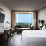 Sonesta Airport Hotel