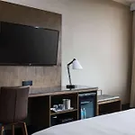 Sonesta Airport 4*