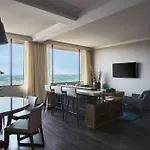 Sonesta Airport Hotel