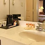 Days By Wyndham Airport East Hotel Nashville