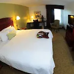 Hampton & Nashville-airport Hotel