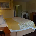 Hotel Days By Wyndham Airport East