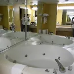 Hotel Days By Wyndham Airport East 2*