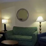 Springhill Metrocenter Hotel 3*