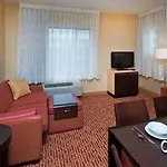 Towneplace By Marriott Airport Hotel 3*