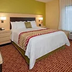 Towneplace By Marriott Airport 3*