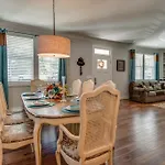 Arts And Crafts Home With Nashville Style