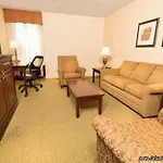 Drury & Airport Hotel 3*
