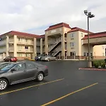 Hotel Days By Wyndham Airport East Nashville
