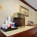Motel Americas Value Near Downtown Nashville
