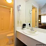 Super 8 By Wyndham Hermitage Nashville