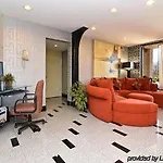 Super 8 By Wyndham Hermitage Motel Nashville
