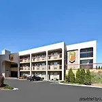 Motel Super 8 By Wyndham Hermitage 2*