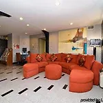 Super 8 By Wyndham Hermitage