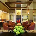 Hyatt Place Airport