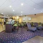 Hotel Comfort Near Percy Priest