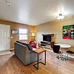 Landmark Mcmillin Court 13