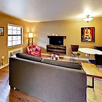 Landmark Mcmillin Court Apartment 1