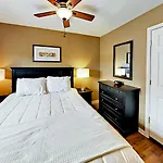 Landmark Mcmillin Court 11