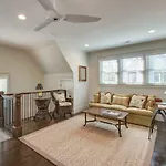 Walk-Friendly Germantown Guest House Apts