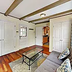 Home On Battlemont Park
