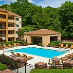 Courtyard By Marriott Airport Hotel Nashville