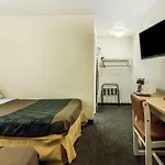 Rodeway Motel