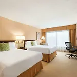 Hotel Radisson Airport 4*