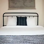 The Lee Aparthotel 2*