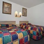 Rodeway Motel 2*