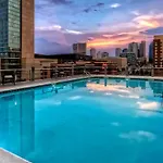 Hilton Garden Downtown Convention Center 3*