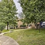 \'The Moonshine\' Apt In Nashville\'S Music Row!