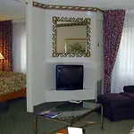 Doubletree By Hilton Airport Hotel 3*
