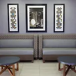 Express & - Metrocenter Downtown By Ihg 3* Nashville