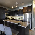 Acklen Flats By Hosteeva 4*