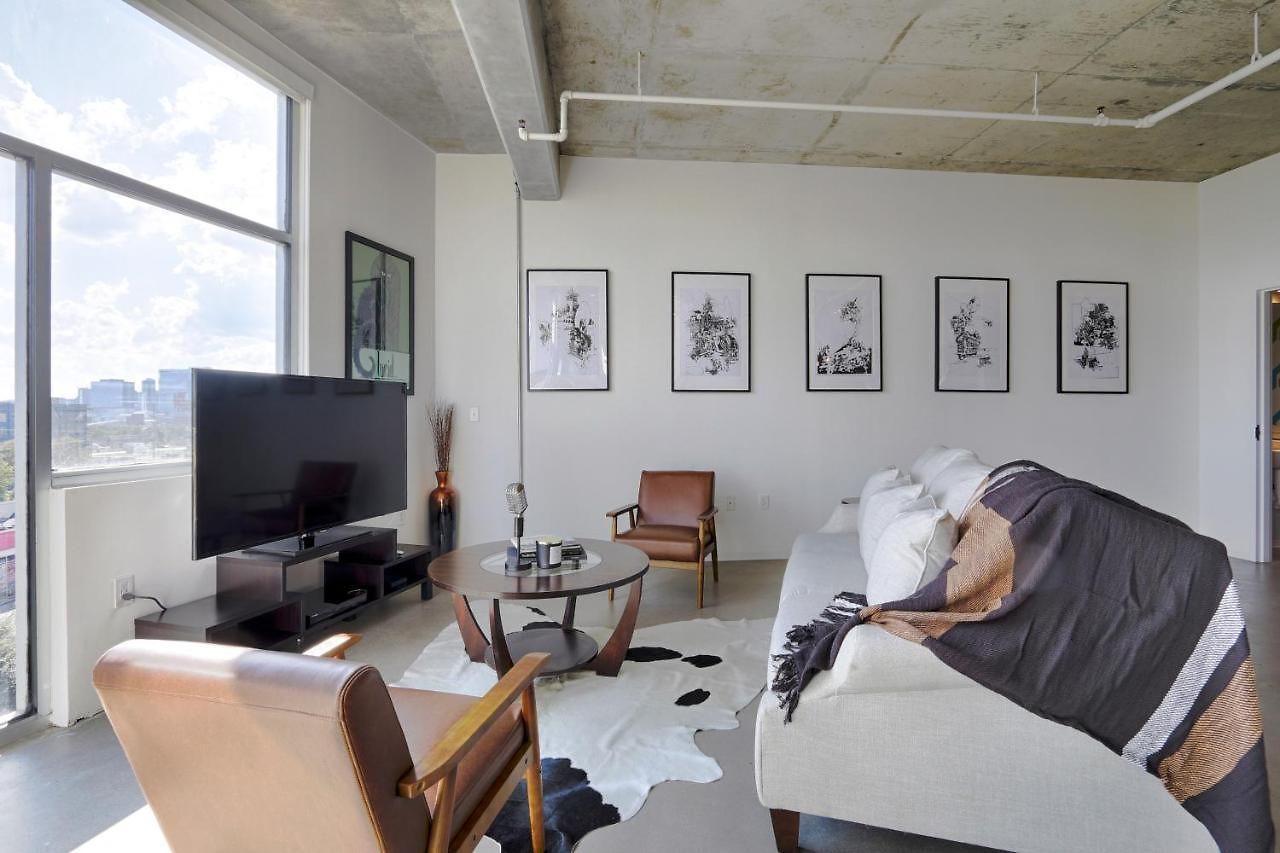 Spectacular Views In Contemporary Two Story * Nashville
