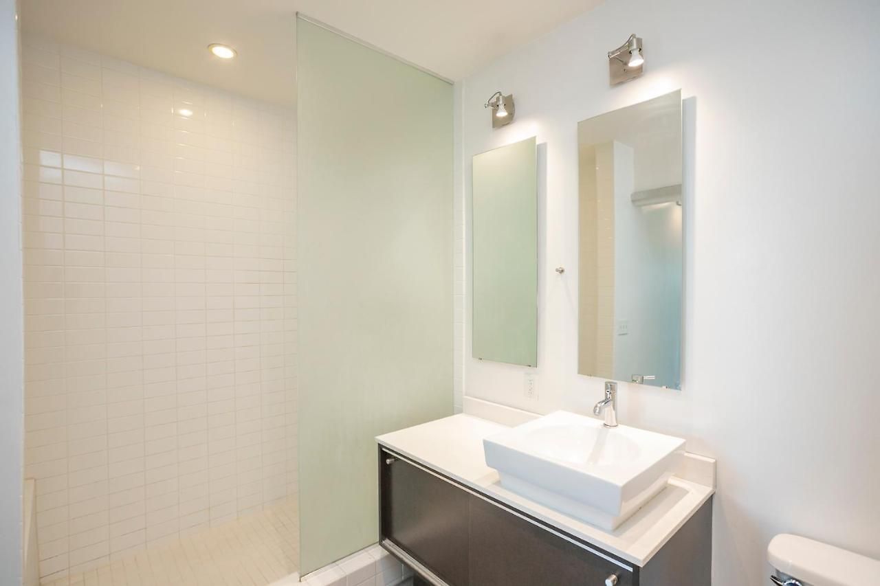 Unfurnished Amazing Layout W Balcony & Storage 30 Day Minimum * Nashville