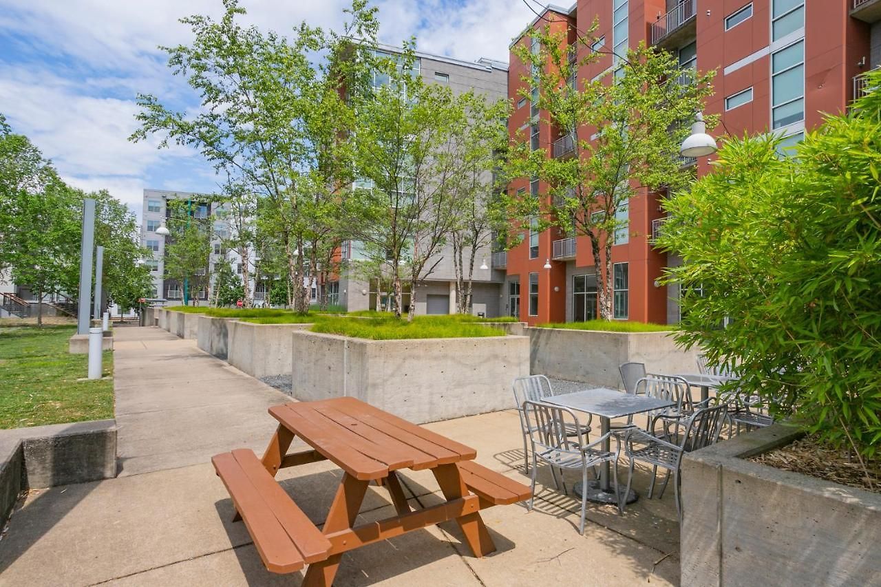 Holiday home Unfurnished Amazing Layout W Balcony & Storage 30 Day Minimum Nashville