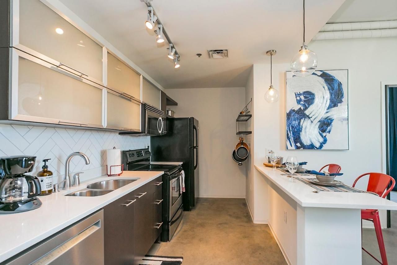 Mid Century Modern Downtown 30+ Night Min * Nashville