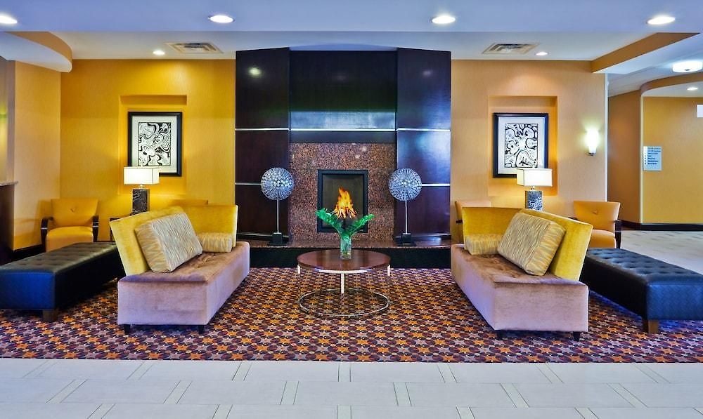 Hotel Express Nashville-opryland By Ihg