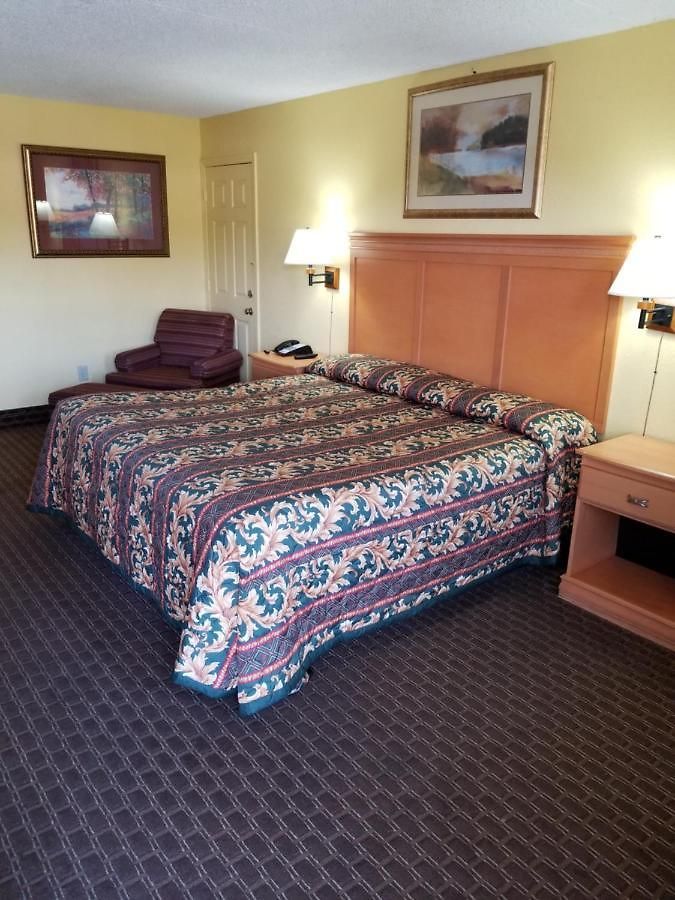 Hermitage Hotel 2*
